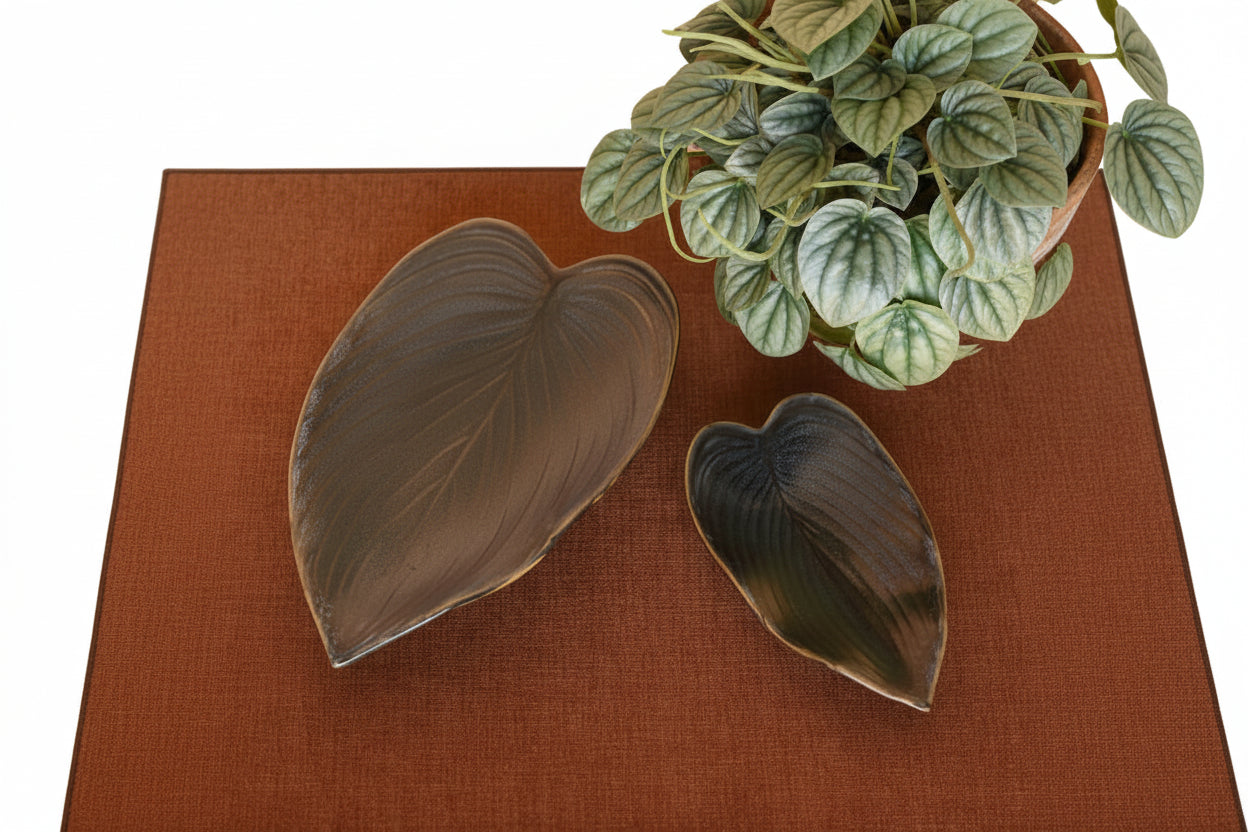 Begonia Leaf Dish, Ceramic, Small, Bronze