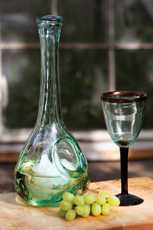 White wine decanter w/ice pocket