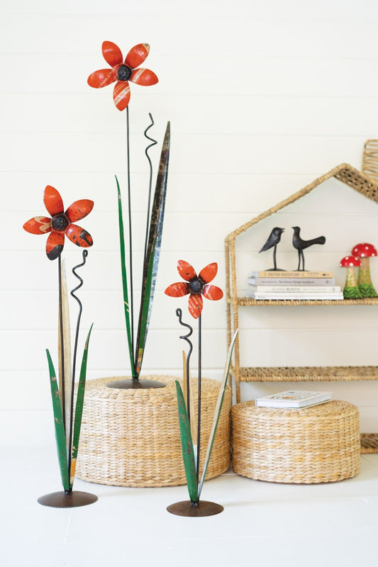 Recycled iron flowers